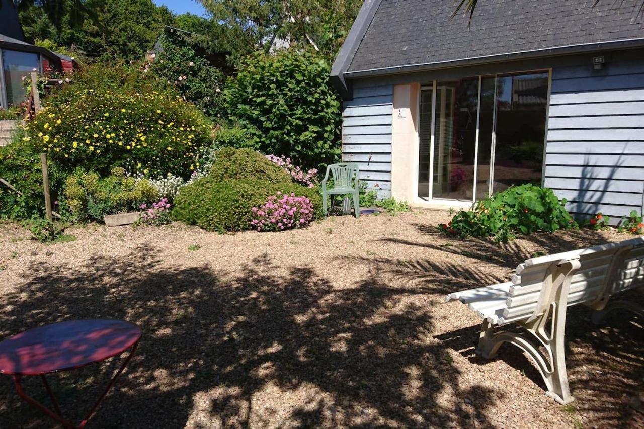 Le Petit Cottage Entre Village Et Mer Trelevern Exterior photo